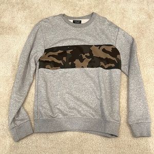 Zara Crewneck Sweater Grey Camo Medium